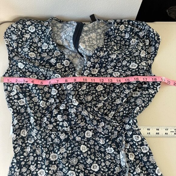 J Crew Mercantile Flouncy Floral Faux Wrap Short Dress Size 10 Ruffles Navy Blue - Picture 12 of 14